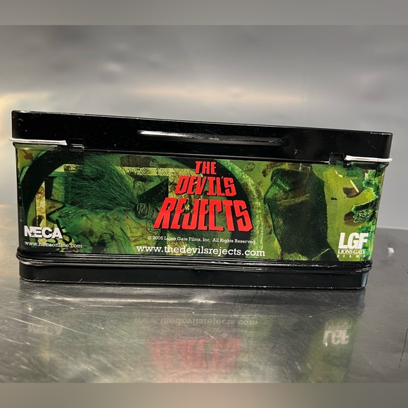 The Devil's Rejects Metal Lunch Box RARE NECA Rob Zombie Collectible 2005 - Picture 5 of 10